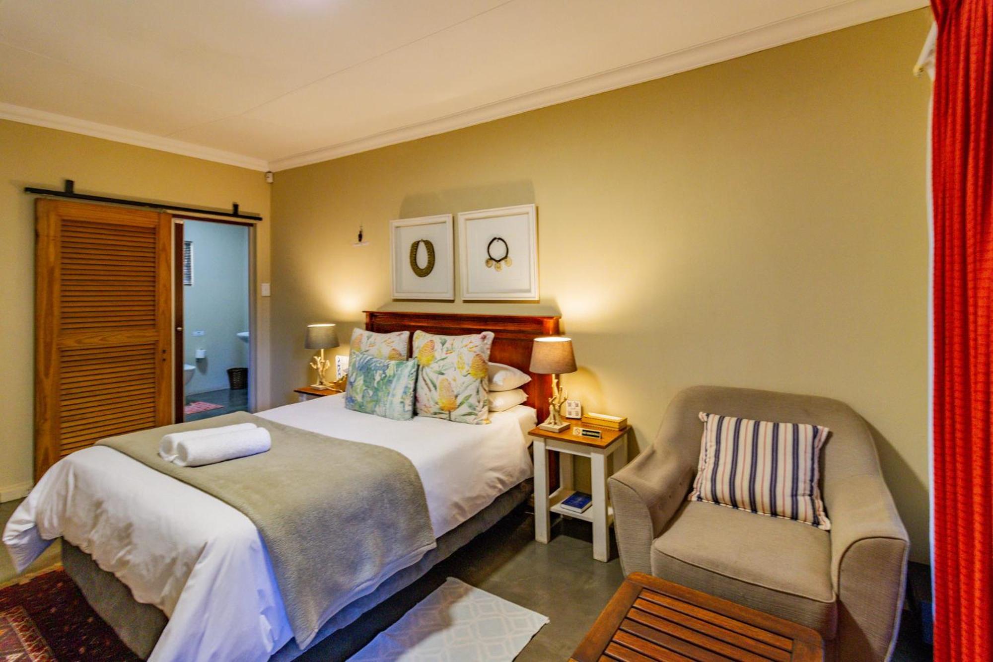 Pumleni Guesthouse Hartbeespoort Bagian luar foto