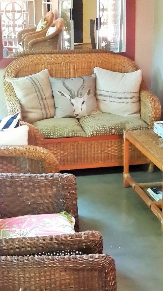 Pumleni Guesthouse Hartbeespoort Bagian luar foto