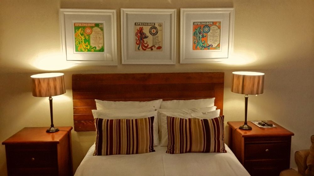 Pumleni Guesthouse Hartbeespoort Bagian luar foto