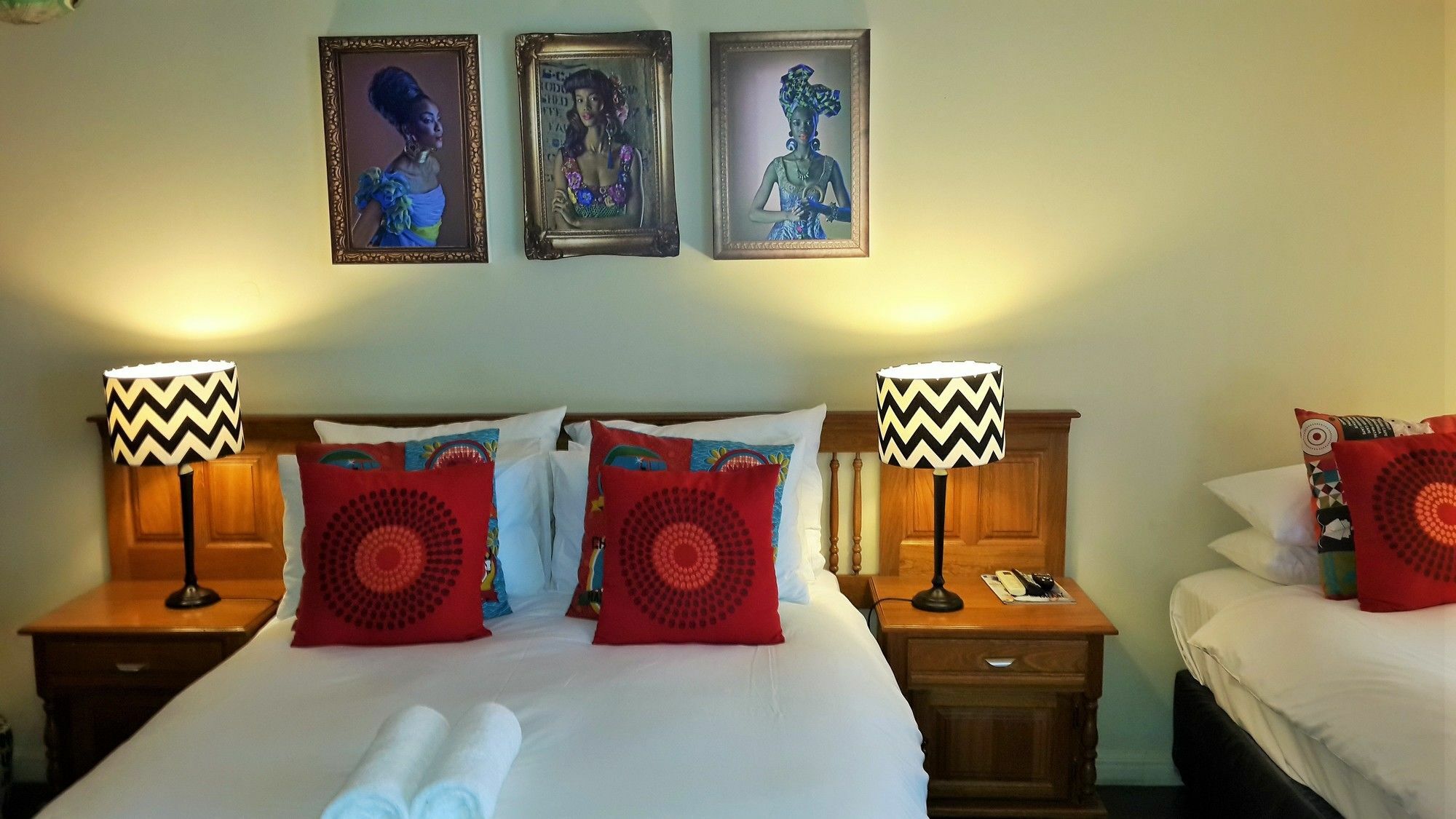 Pumleni Guesthouse Hartbeespoort Bagian luar foto