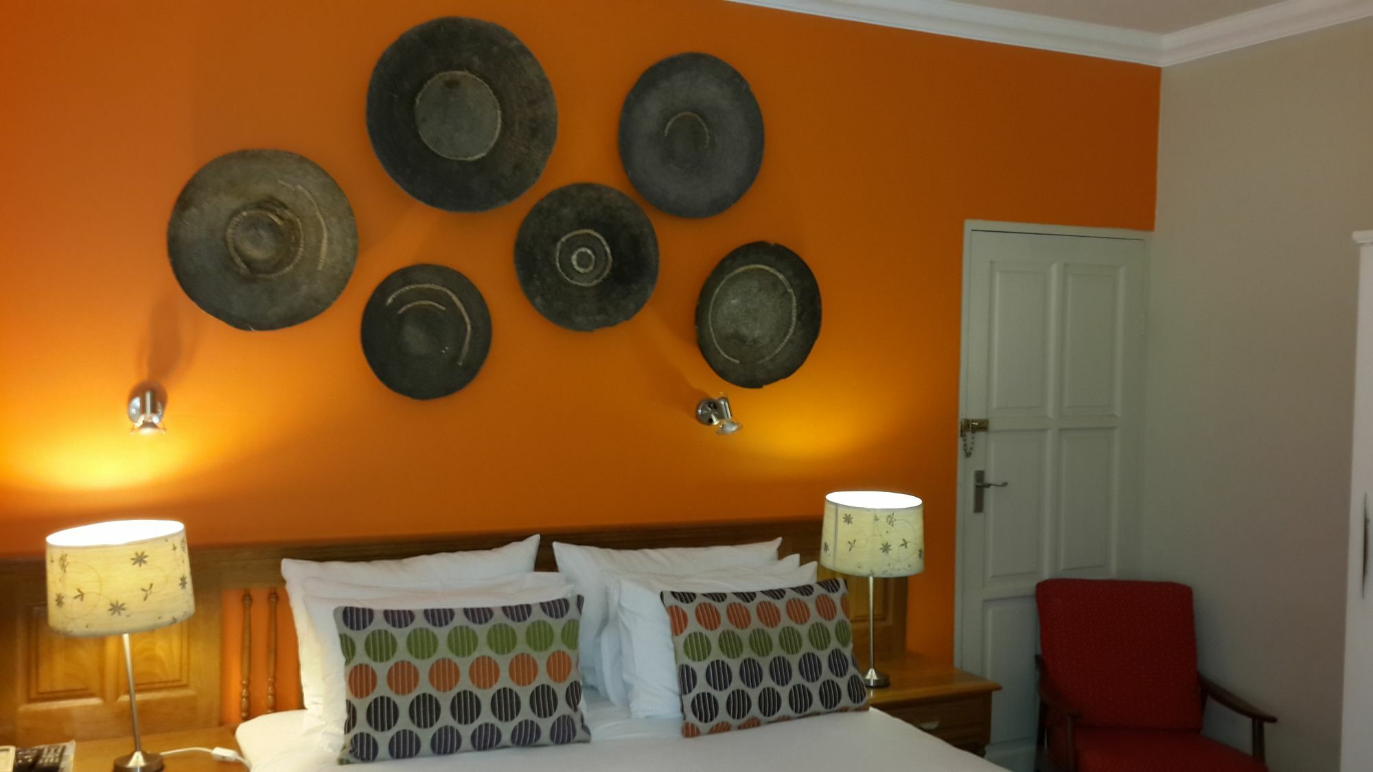 Pumleni Guesthouse Hartbeespoort Bagian luar foto